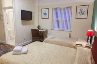 Gatwick Turret Guest House Hotels in Salfords