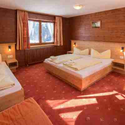 T3 Alpenhotel Garfrescha Rooms