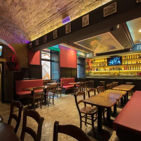 Alessandro Palace & Bar