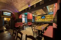 Alessandro Palace & Bar
