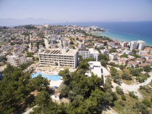 Tuntas Family Suites Kusadasi