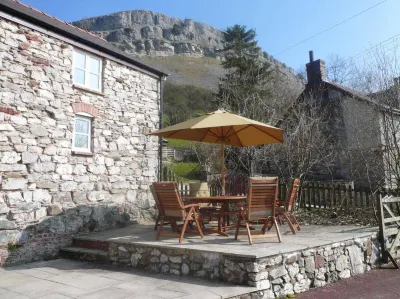 Panorama Cottages Hotels near Berwyn Llangollen Railway Station