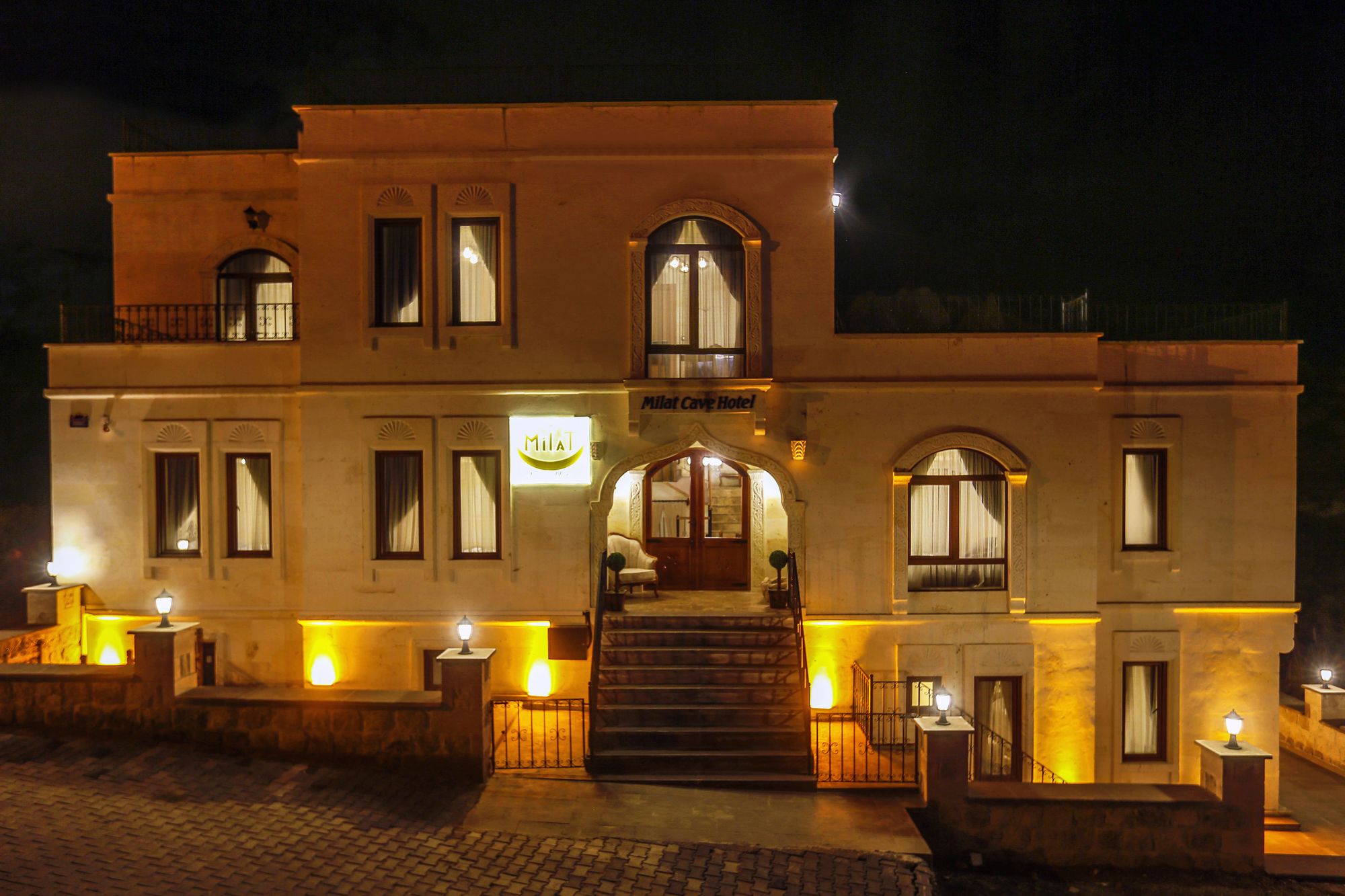 Milat Cave Hotel