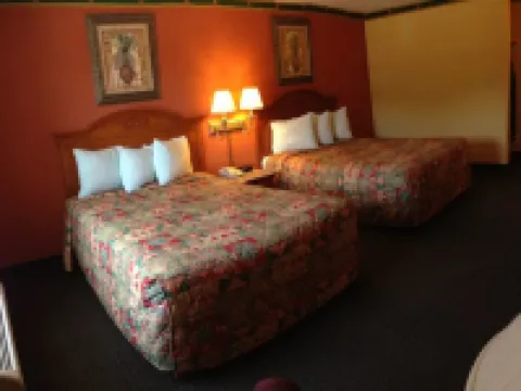 Mountain Inn & Suites - Dunlap TN Hotels in Dunlap