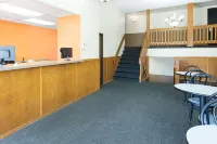 Super 8 by Wyndham Clinton Hotels in Clinton