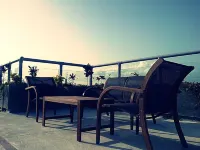 Iris Studios & Apartments