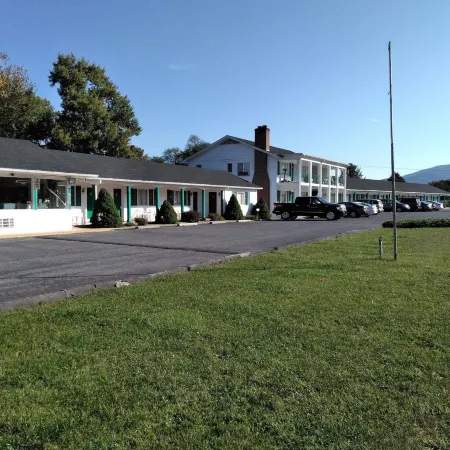 The Cardinal Inn