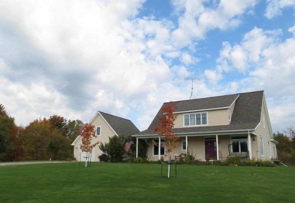 Sweetfern Inn - Housity