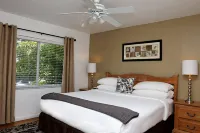 The Cabanas Guesthouse & Spa - Gay Resort Catering to Gay Men - Wifi