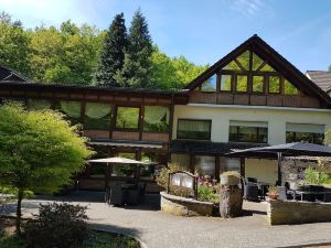 Siegerland-Hotel Haus im Walde