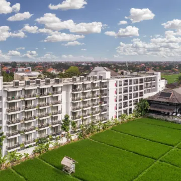 D'Primahotel Petitenget Seminyak 2 Hotels near Umalas