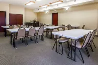 Comfort Suites Jackson-Cape Girardeau - parking
