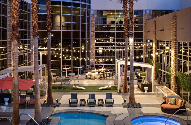 Renaissance Las Vegas Hotel photo 3