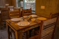 Hathi Mauja - breakfast