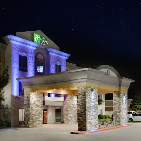 Holiday Inn Express & Suites DALLAS - DUNCANVILLE by IHG