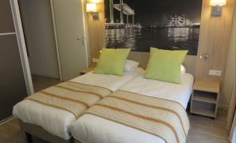 Appart-Hotel Mer & Golf City Bassins a Flot