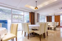 Danxia Valley Hotel