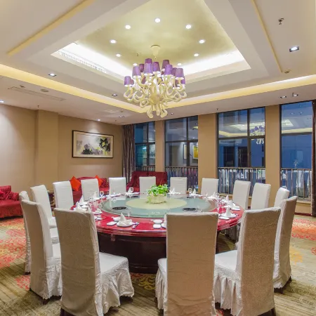 Silverhall Grand Hotel