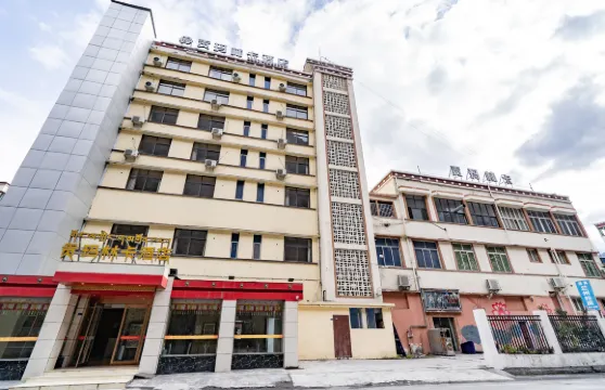 理縣貢瑪林卡酒店