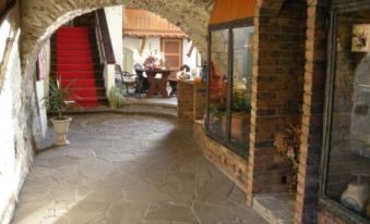 Staudacher Hof-Das Romantische Haus - Housity