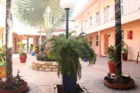 Lago Mar Motel and Apartments Hotels in Lake Worth