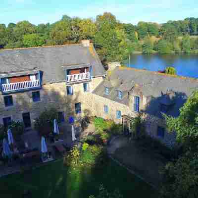 Logis Hôtel Le Manoir Des Portes Hotel Exterior
