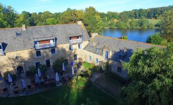 Logis Hotel le Manoir des Portes