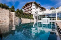 Hotel & Spa Held 4 Sterne Superior, Zillertal - Pools
