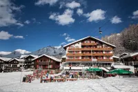 Hotel the Larix Ski-in Ski-Out Hotels in Saas-Almagell