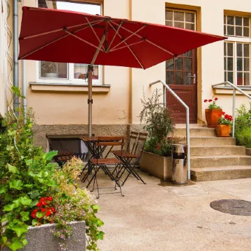 Cloister Inn Hotel Отели рядом с достопримечательностью «Карлов мост»