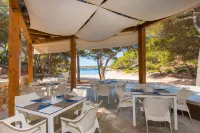 Iberostar Waves Club Cala Barca Hôtels à : Santanyi