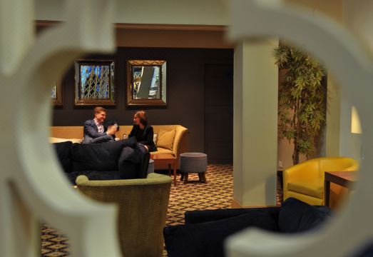 앙투아네트 호텔 윔블던의 정원 풍경