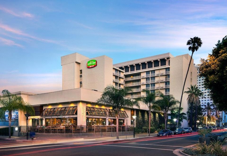 Courtyard by Marriott Long Beach Downtown-Long Beach Updated 2023 Room  Price-Reviews u0026 Deals | Trip.com