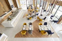 เดอะควอเตอร์อารีย์ บาย ยูเอชจี