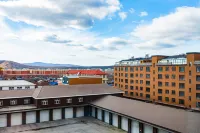 Tegarin Theme Hotel - vue sur la montagne
