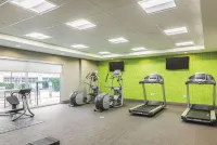 La Quinta Inn & Suites by Wyndham Dallas Plano West - Fitnessstudio