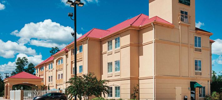 La Quinta Inn & Suites by Wyndham Slidell North Shore Hotels in Slidell