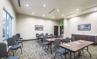 La Quinta Inn & Suites by Wyndham Enid