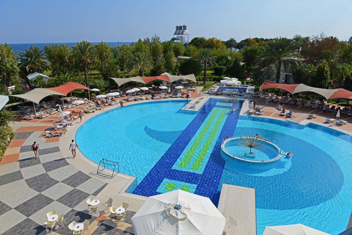 Queen's Park le Jardin - All Inclusive