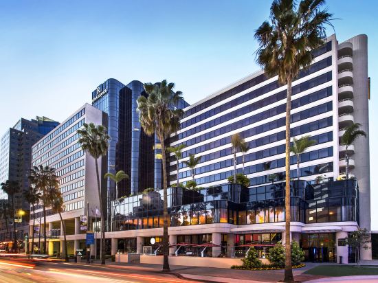 10 Best Hotels near Aquarium of the Pacific, Long Beach 2023 | Trip.com