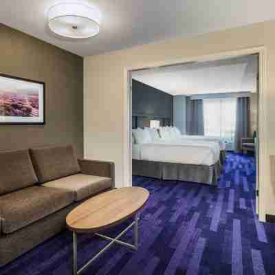 Holiday Inn & Suites Grande Prairie-Conference Ctr Rooms