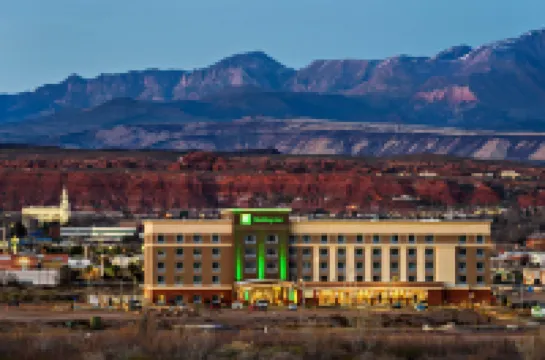 聖喬治會議中心假日飯店 住宿飯店