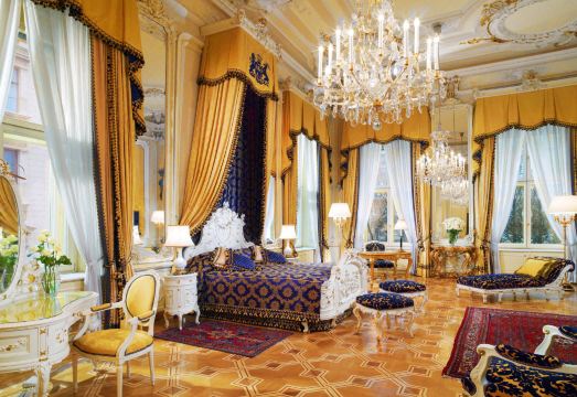 3. 호텔 임페리얼 ..