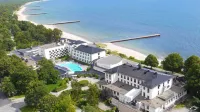 Ystad Saltsjöbad Hotels near Per Helsas Gard