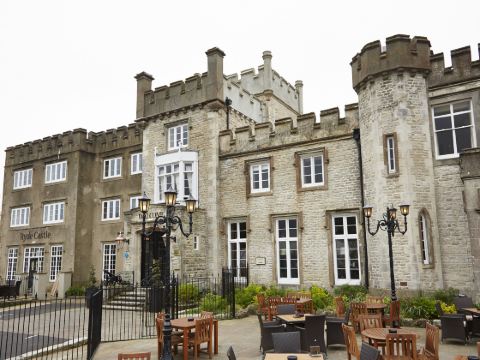 ライド キャッスル ホテル バイ グリーン キング インズ