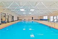 Days Inn by Wyndham Plattsburgh - Pool