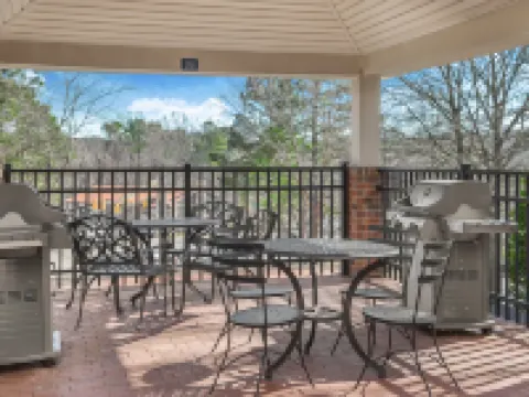 キャンドルウッド スイーツ ローリー クラブツリー by IHG ローリーのホテル