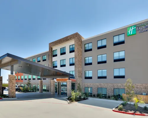 Holiday Inn Express & Suites FORT WORTH NORTH - NORTHLAKE by IHG Hotels in Denton County