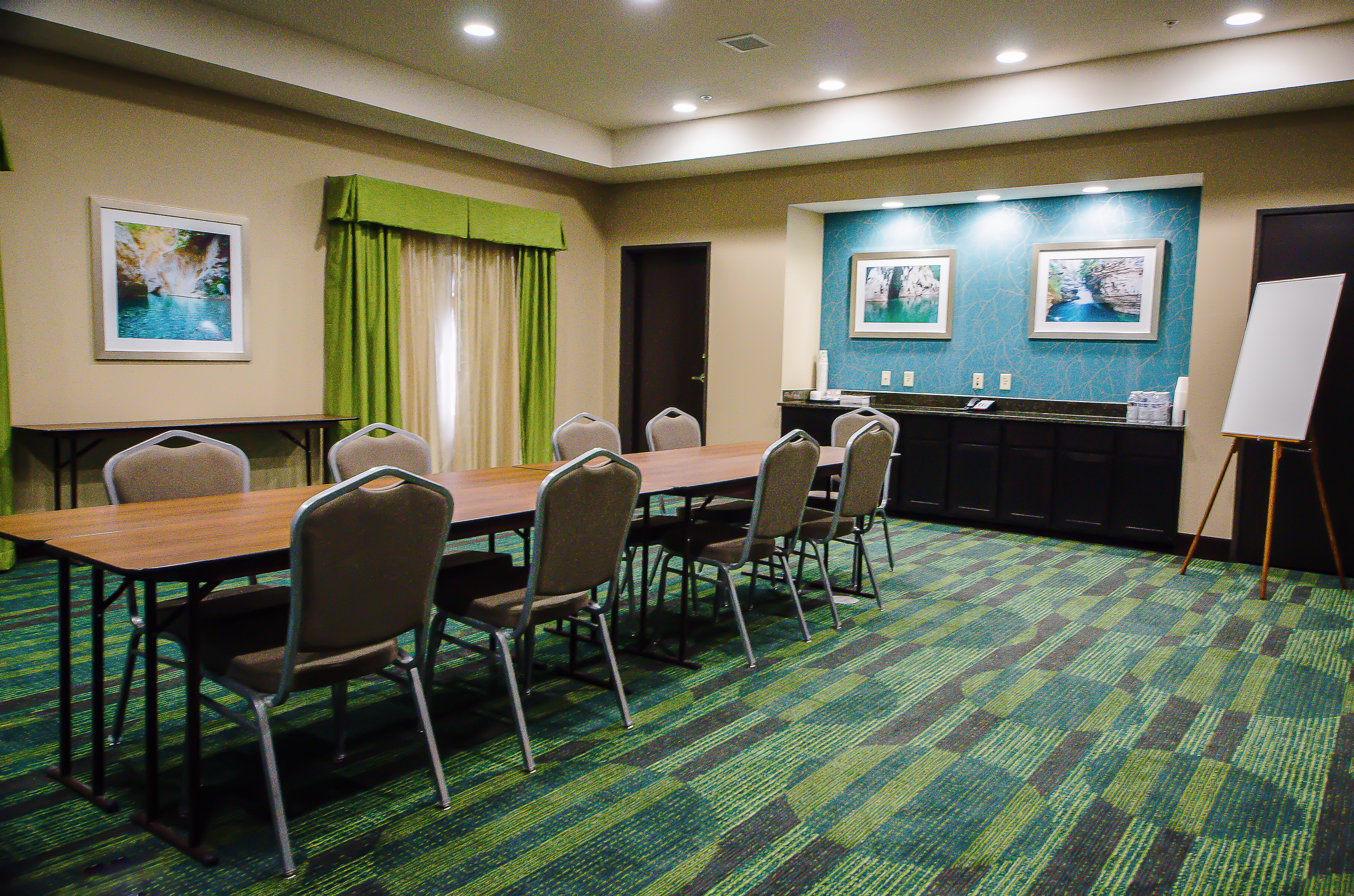 Holiday Inn Express & Suites Temple - Medical Center Area, an Ihg Hotel