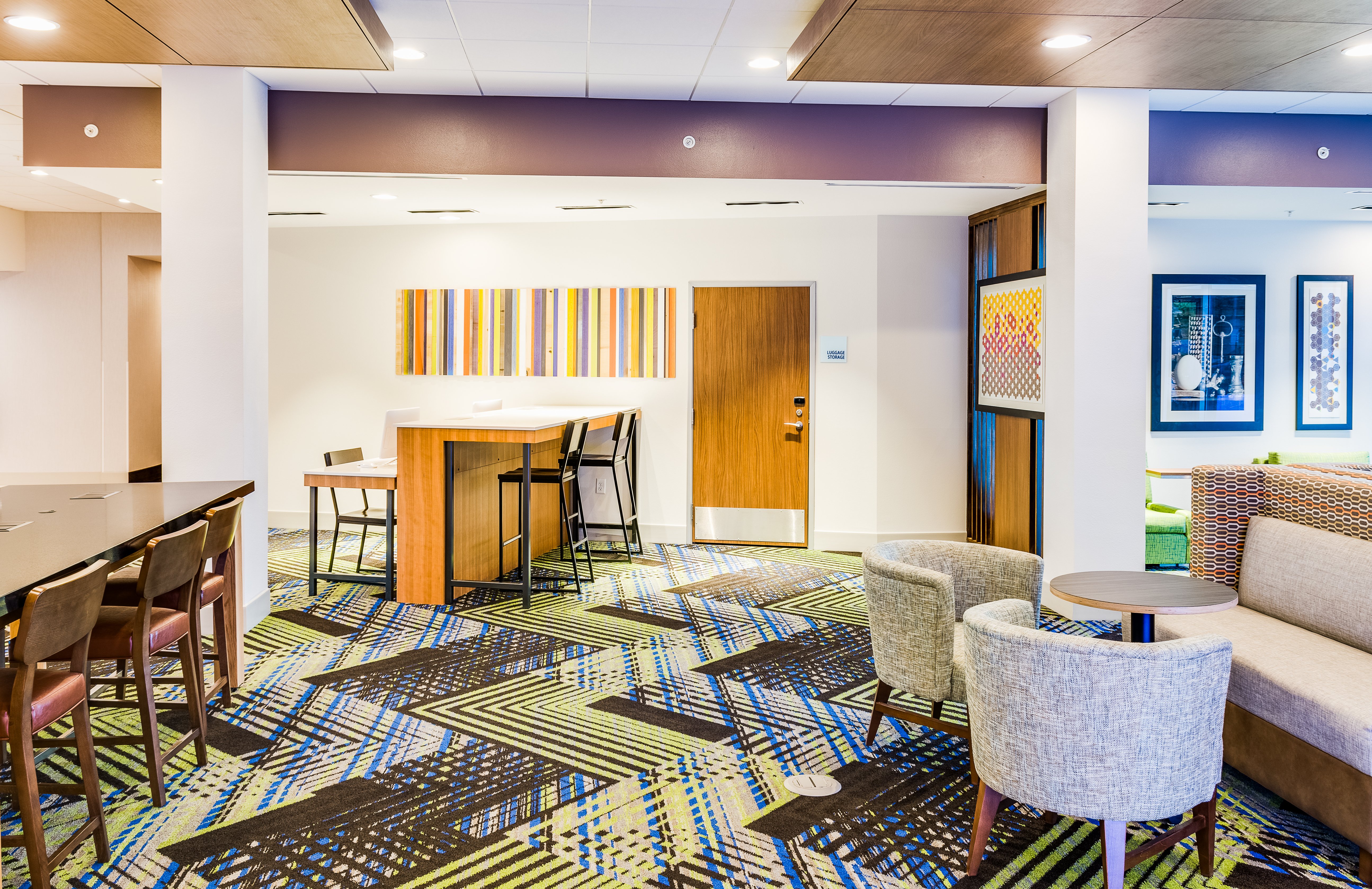 Holiday Inn Express & Suites Russellville, an Ihg Hotel